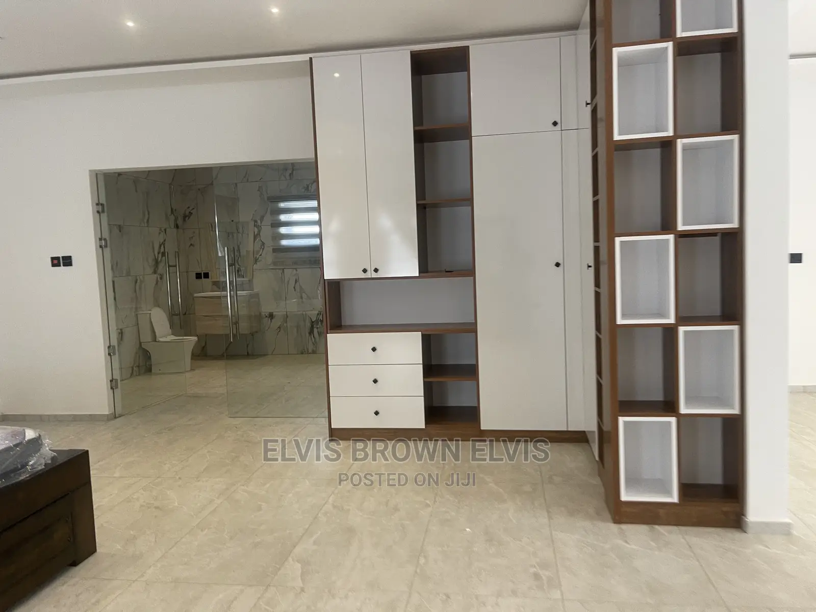 4bdrm Duplex in Living Large, East Legon for Sale