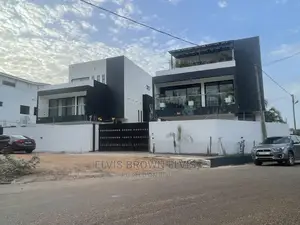 4bdrm Duplex in Living Large, East Legon for Sale