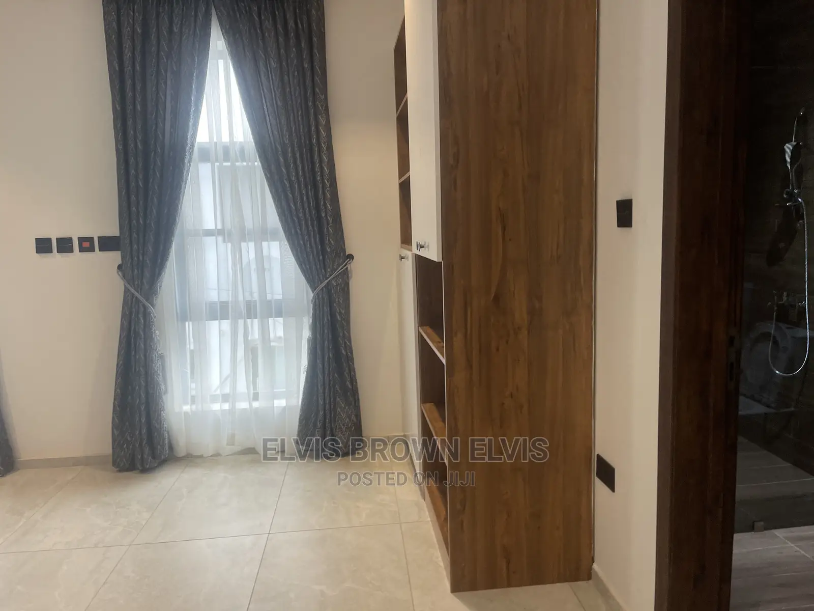 4bdrm Duplex in Living Large, East Legon for Sale