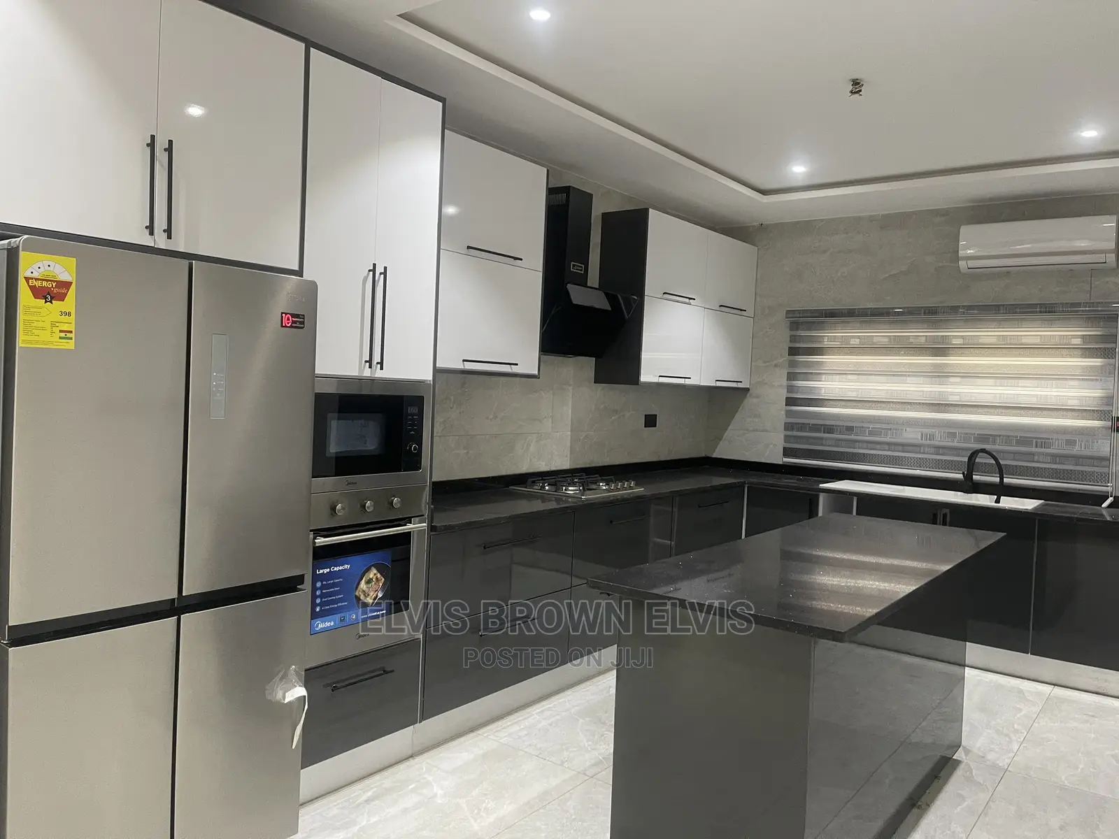 4bdrm Duplex in Living Large, East Legon for Sale