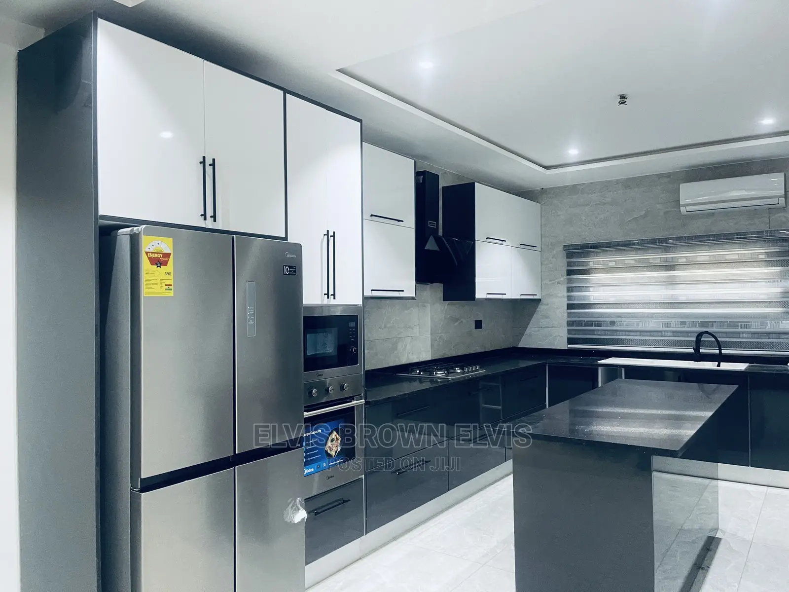 4bdrm Duplex in Living Large, East Legon for Sale