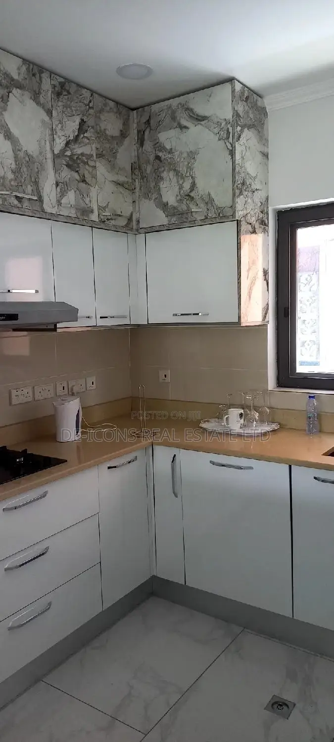 Furnished 4bdrm Duplex in De-Icons Real Estate, Ga South Municipal