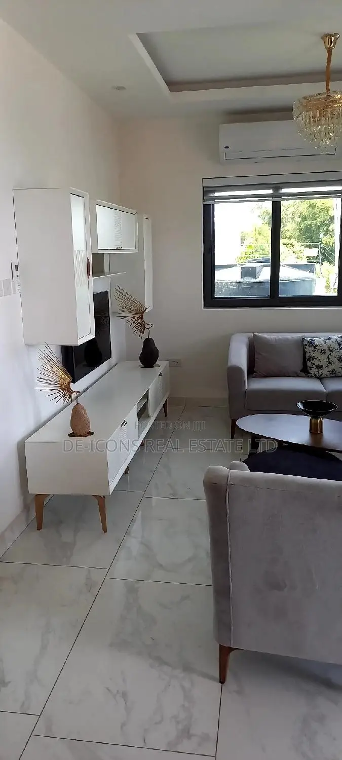 Furnished 4bdrm Duplex in De-Icons Real Estate, Ga South Municipal