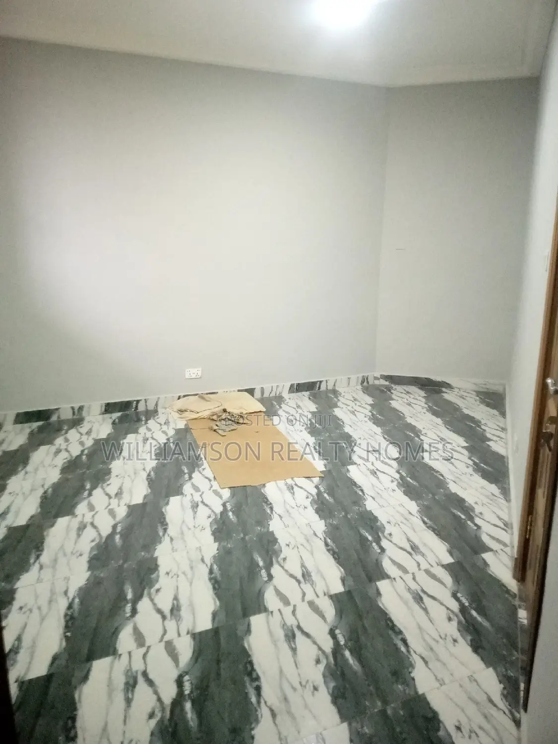 1bdrm Apartment in Hfc Estate, Spintex for rent