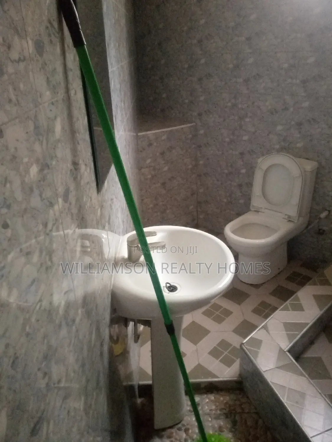 1bdrm Apartment in Hfc Estate, Spintex for rent