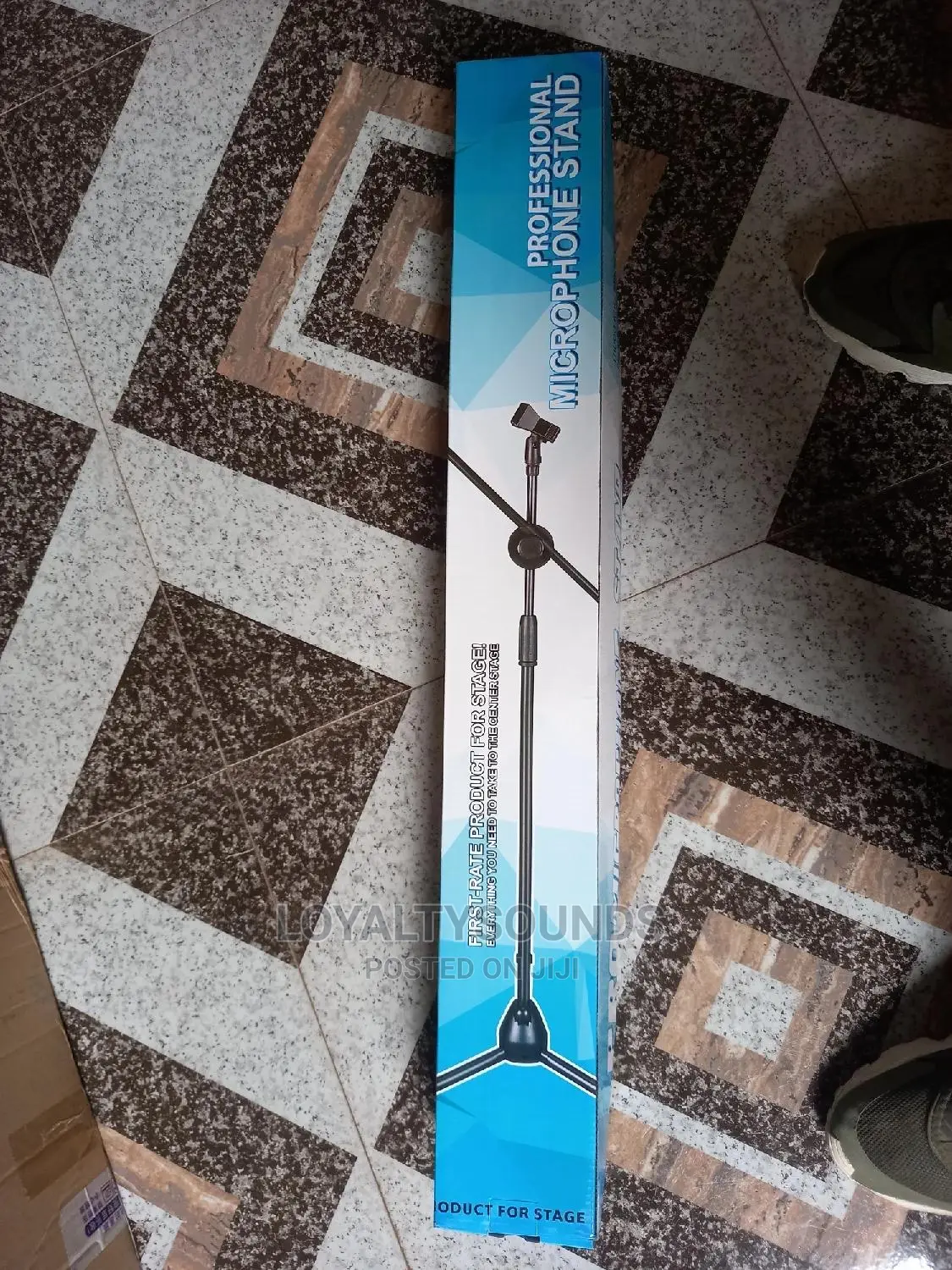 Adjustable Microphone Stand
