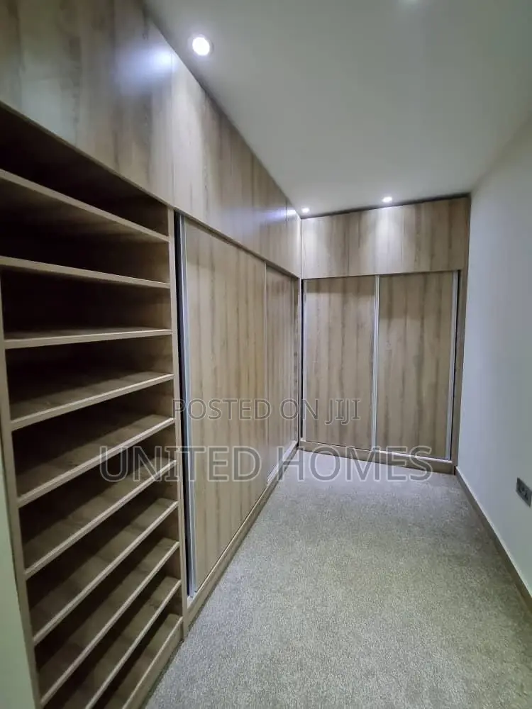 Furnished 2bdrm Apartment in Osu for Rent
