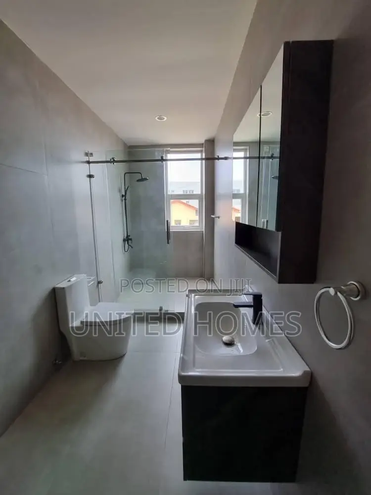 Furnished 2bdrm Apartment in Osu for Rent