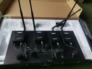 Lapel Mic 4 in 1 (Cordless)
