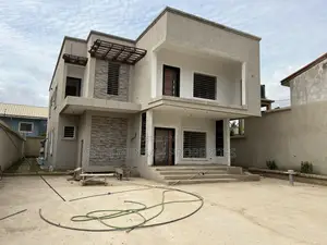 4bdrm House in Close to Mine Road 4 for Sale