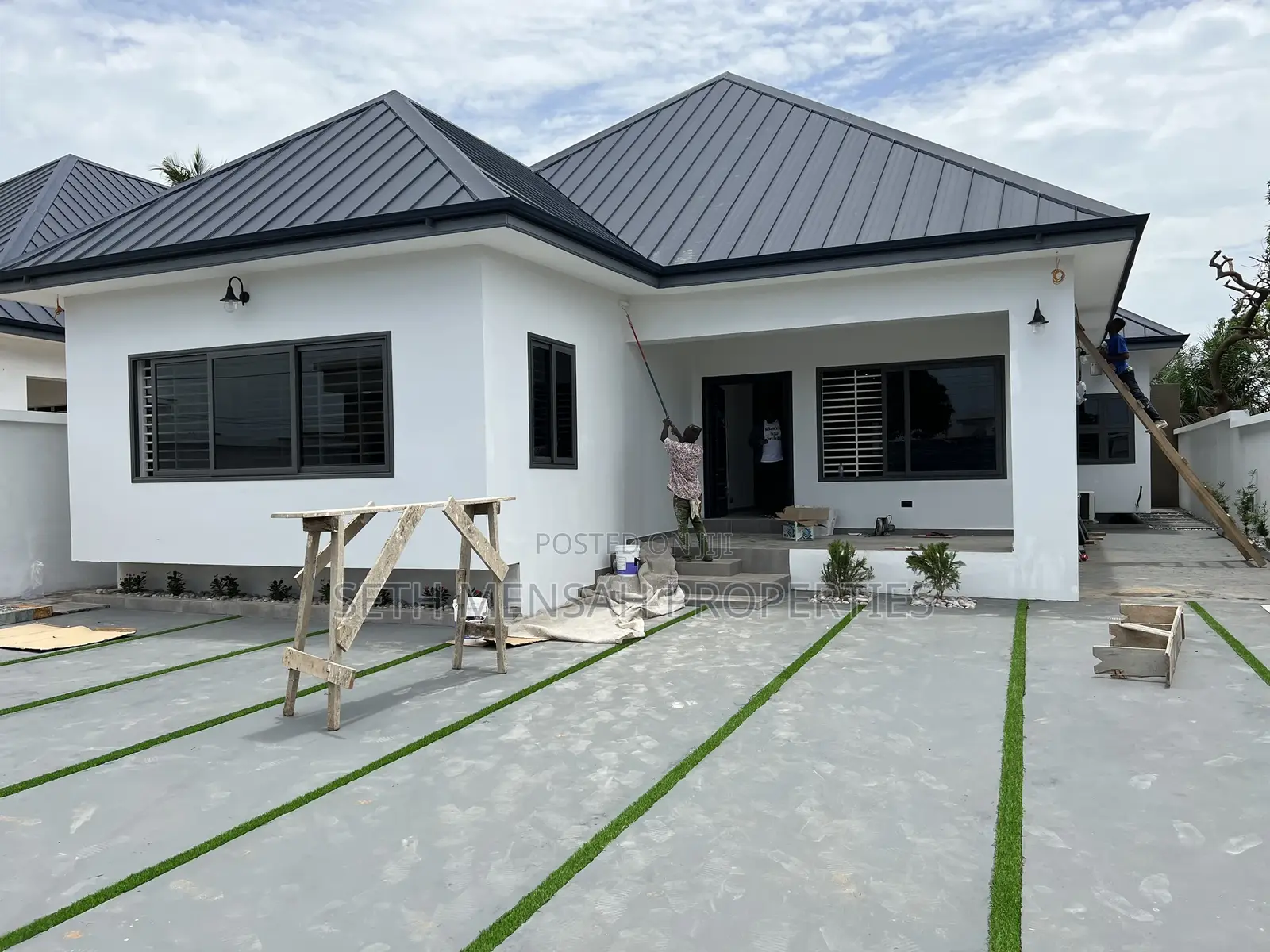 3bdrm House in 3 Bedroom House For for sale
