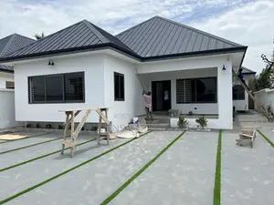 3bdrm House in 3 Bedroom House For for sale