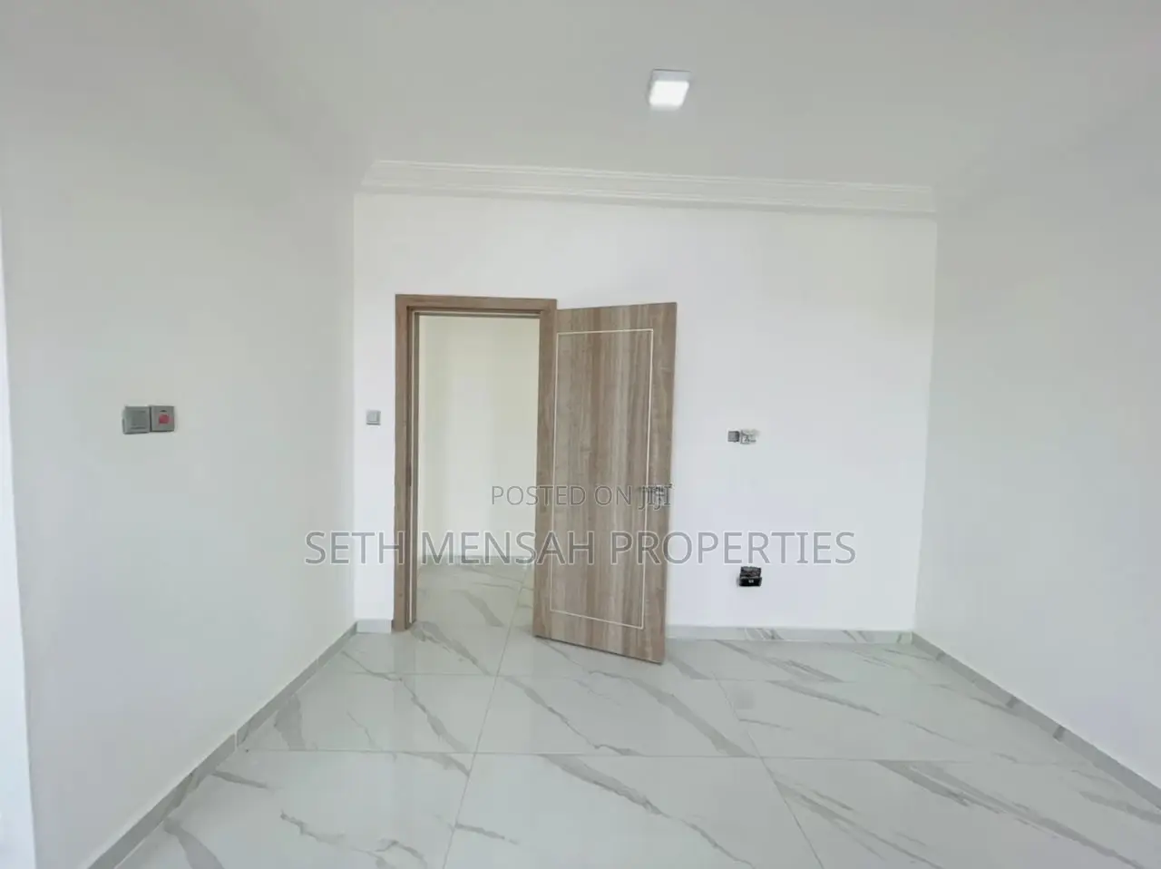 4bdrm House in 4 Bedroom House For, East Legon for Sale