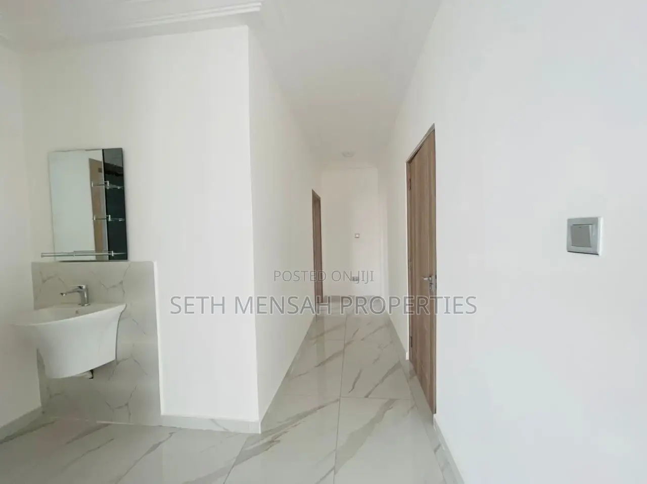 4bdrm House in 4 Bedroom House For, East Legon for Sale