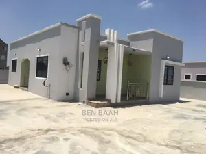 3bdrm Block of Flats in Ben Properties, Accra Metropolitan for sale