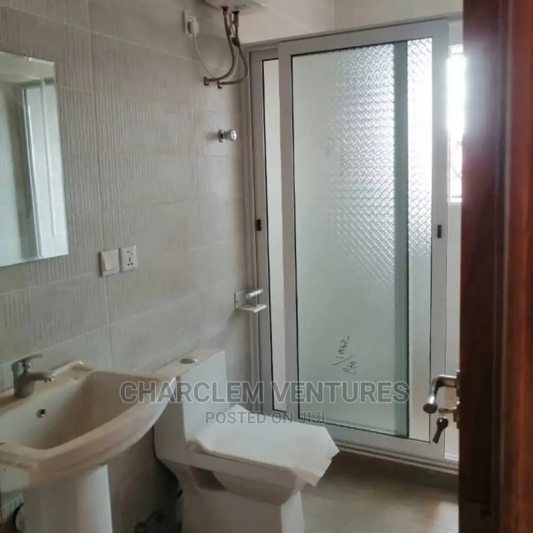 3bdrm House in East Legon for Rent