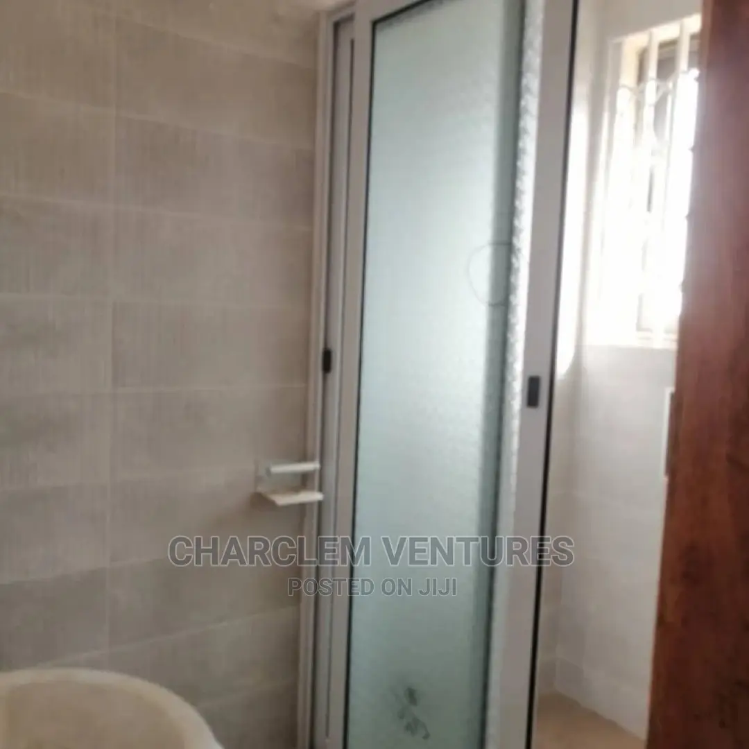 3bdrm House in East Legon for Rent