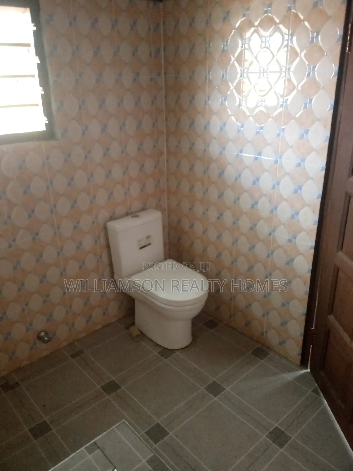1bdrm Apartment in Community 18, Spintex for rent