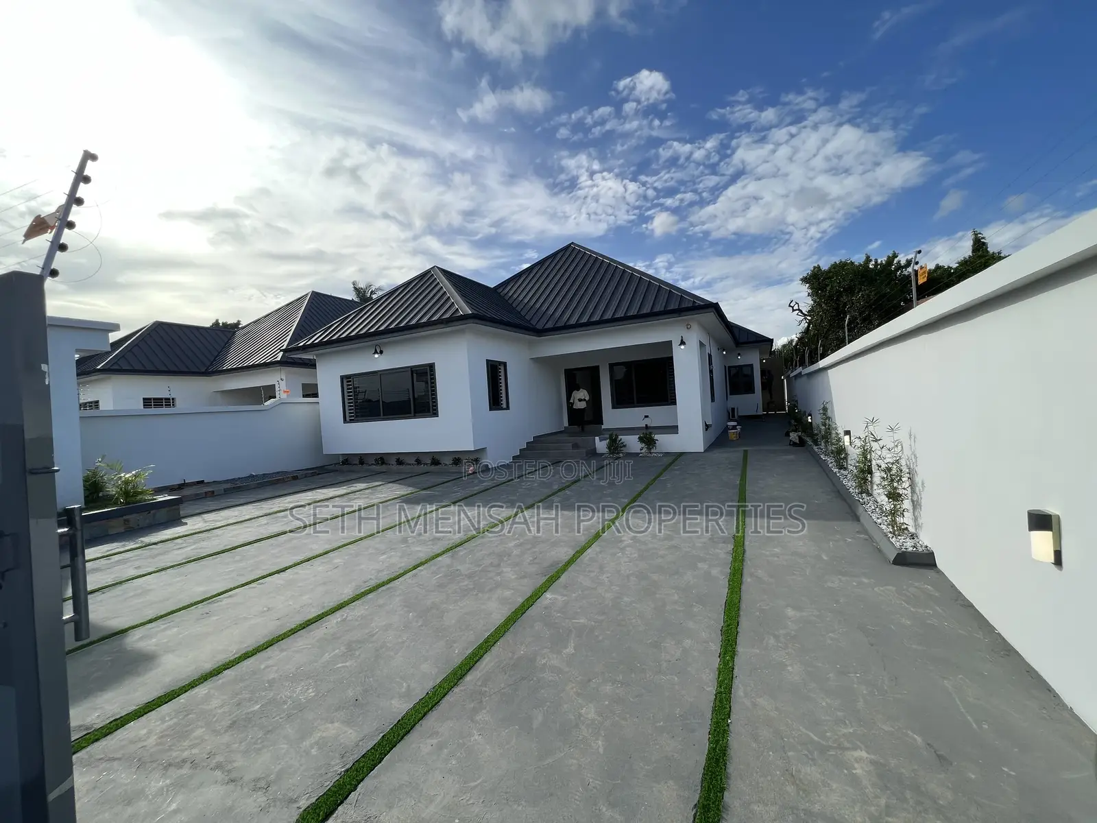 3bdrm House in Ashonmang Estate 3 for sale