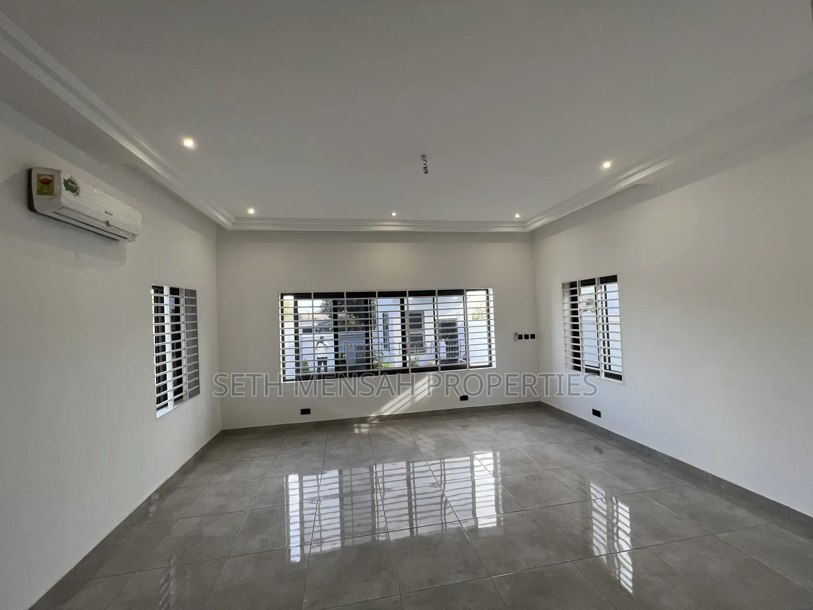 3bdrm House in Ashonmang Estate 3 for sale