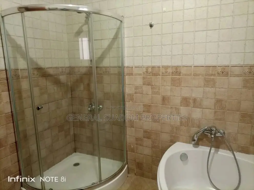 3bdrm Apartment in Suadom Properties, Airport Residential Area