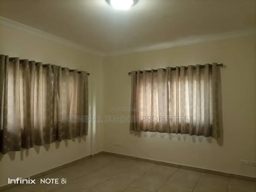 3bdrm Apartment in Suadom Properties, Airport Residential Area