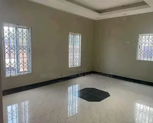 4bdrm House in Suadom Properties, Baatsona Total for Rent