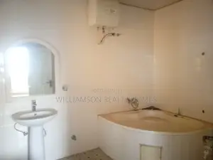 4bdrm House in Hfc Estate, Spintex for rent