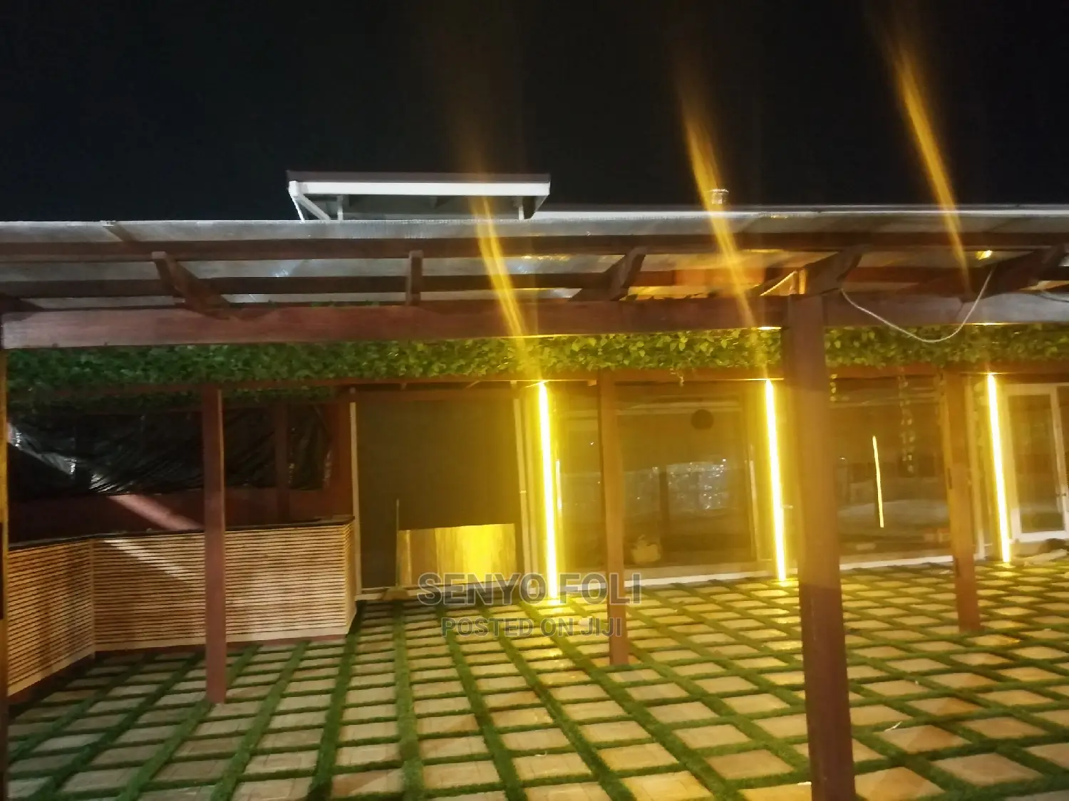 Polycarbonate Pergola