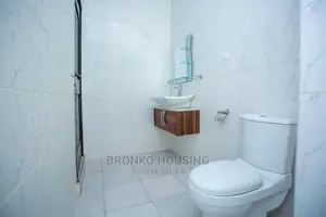 3bdrm House in Bronko Housing, Lake Side Estate for rent