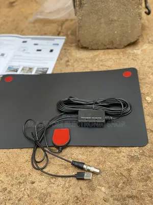 Black Colour Indoor Digital Antenna With 479-860mhz