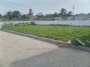 One Plot of Land for Sale Lakeside Estate Around University