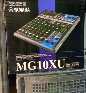 Yamaha MG10XU Professional Mixer