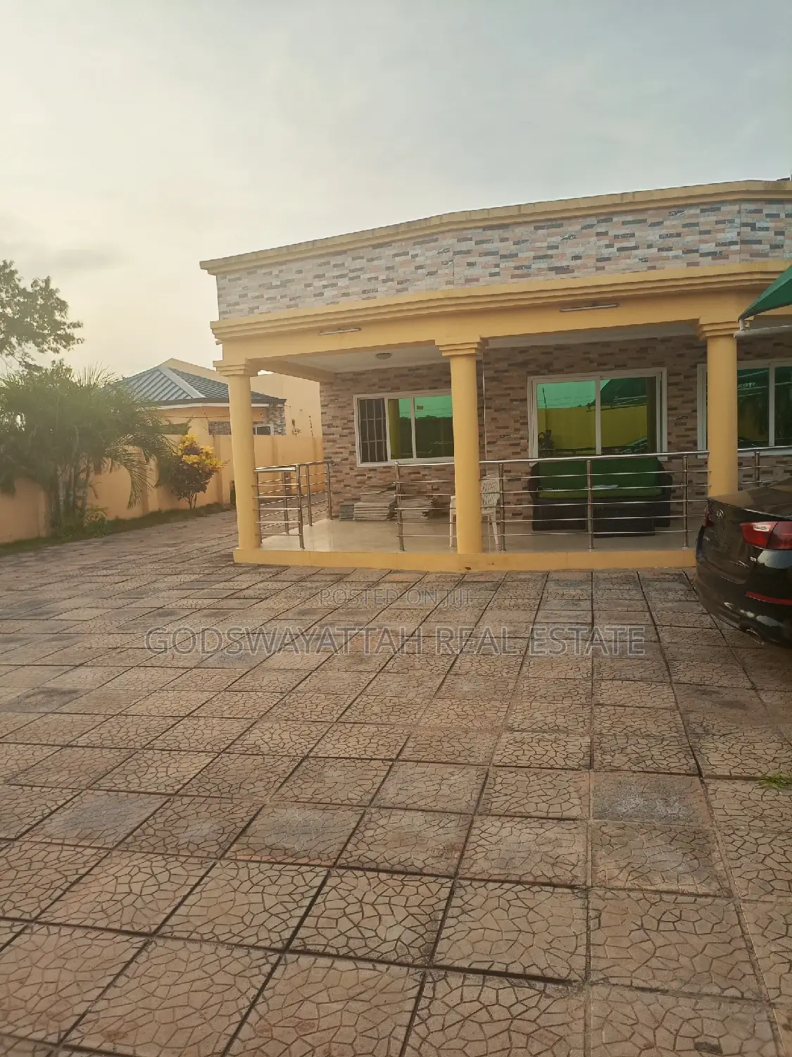 3bdrm House in East Legon for rent