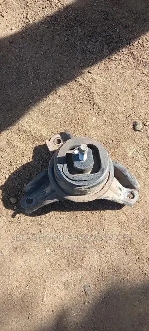 Hyundai Tucson/ Ix 35 2010-2013 ENGINE SEAT/ MOUNT Available