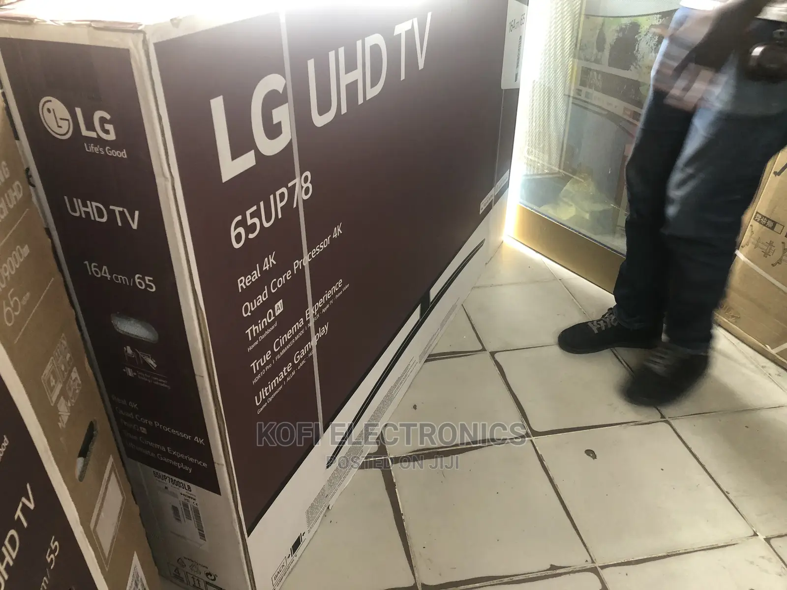 LG 555’'' (127 Cm) 4K Hdr Smart Uhd TV