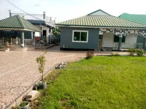 3bdrm House in Community 18, Spintex for rent