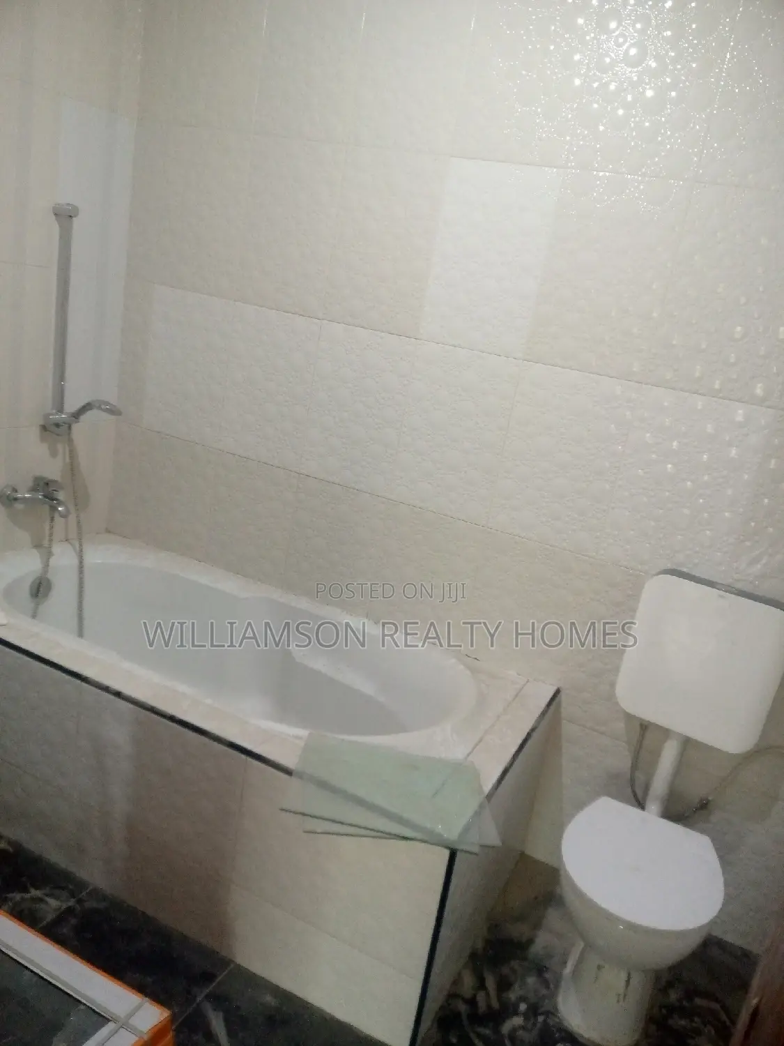 3bdrm House in Community 18, Spintex for rent