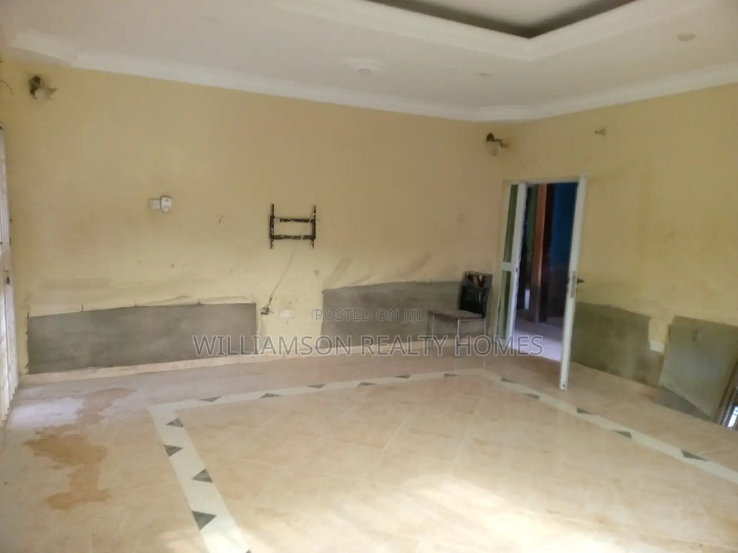3bdrm House in Community 18, Spintex for rent