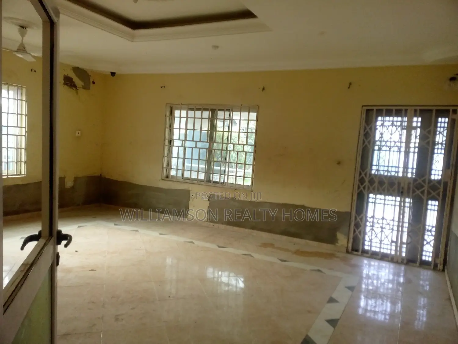 3bdrm House in Community 18, Spintex for rent