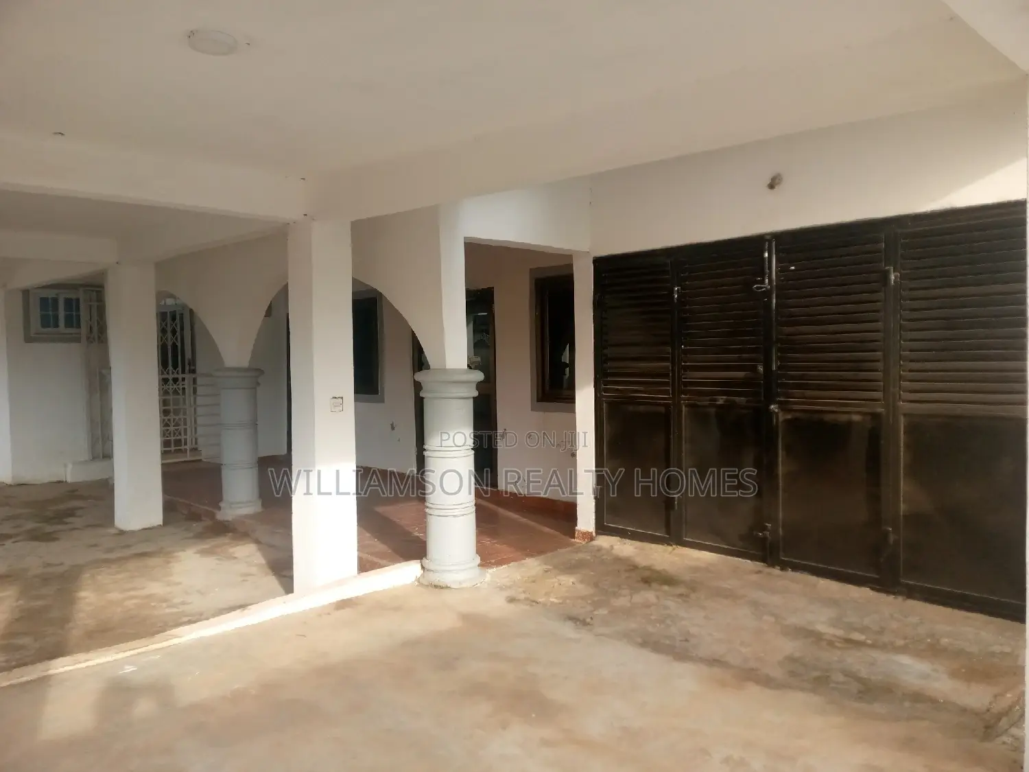 4bdrm Apartment in Community 18, Spintex for rent