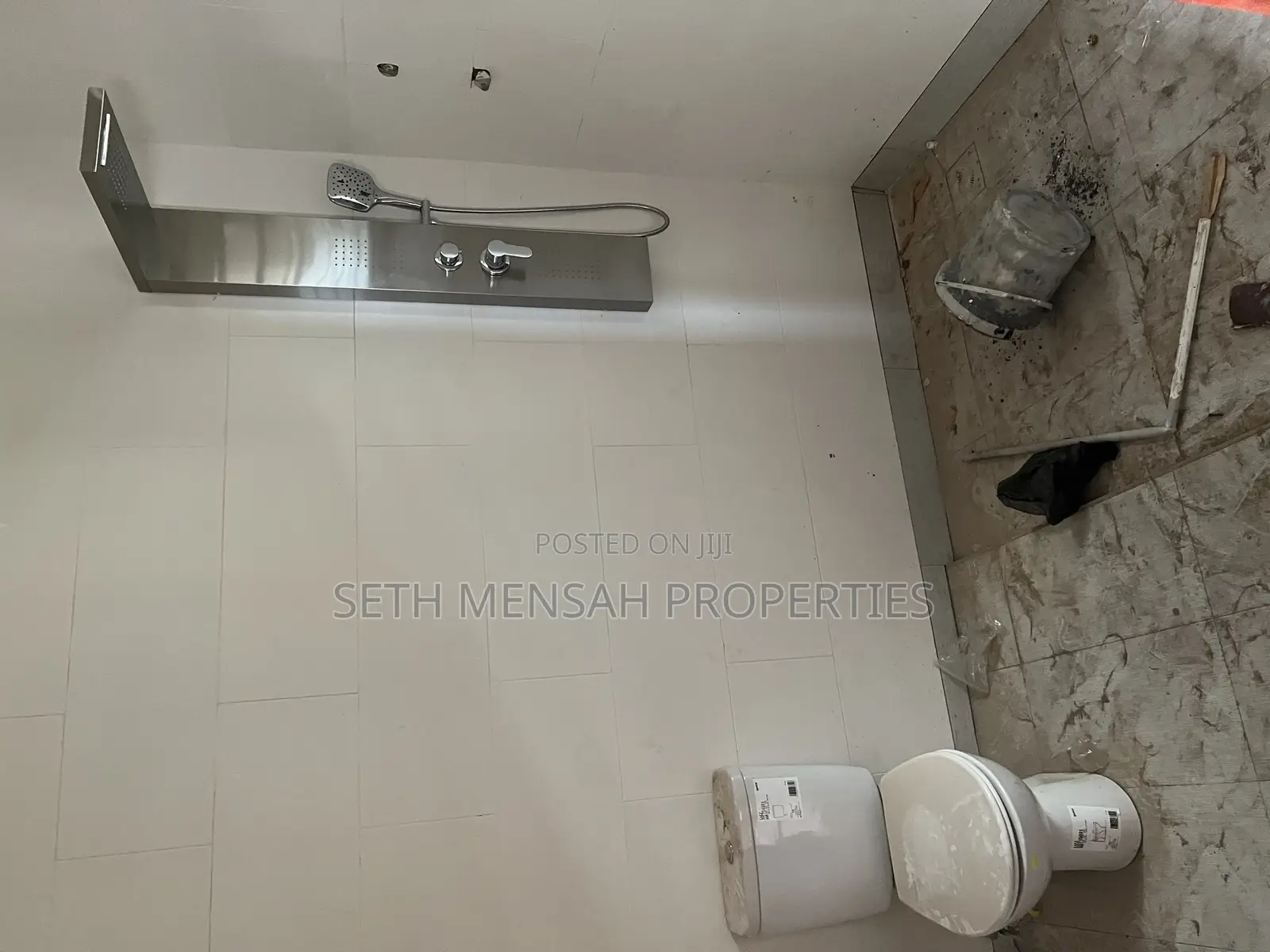 3bdrm House in Achimota Close To for rent