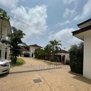 4bdrm House in East Legon for Rent