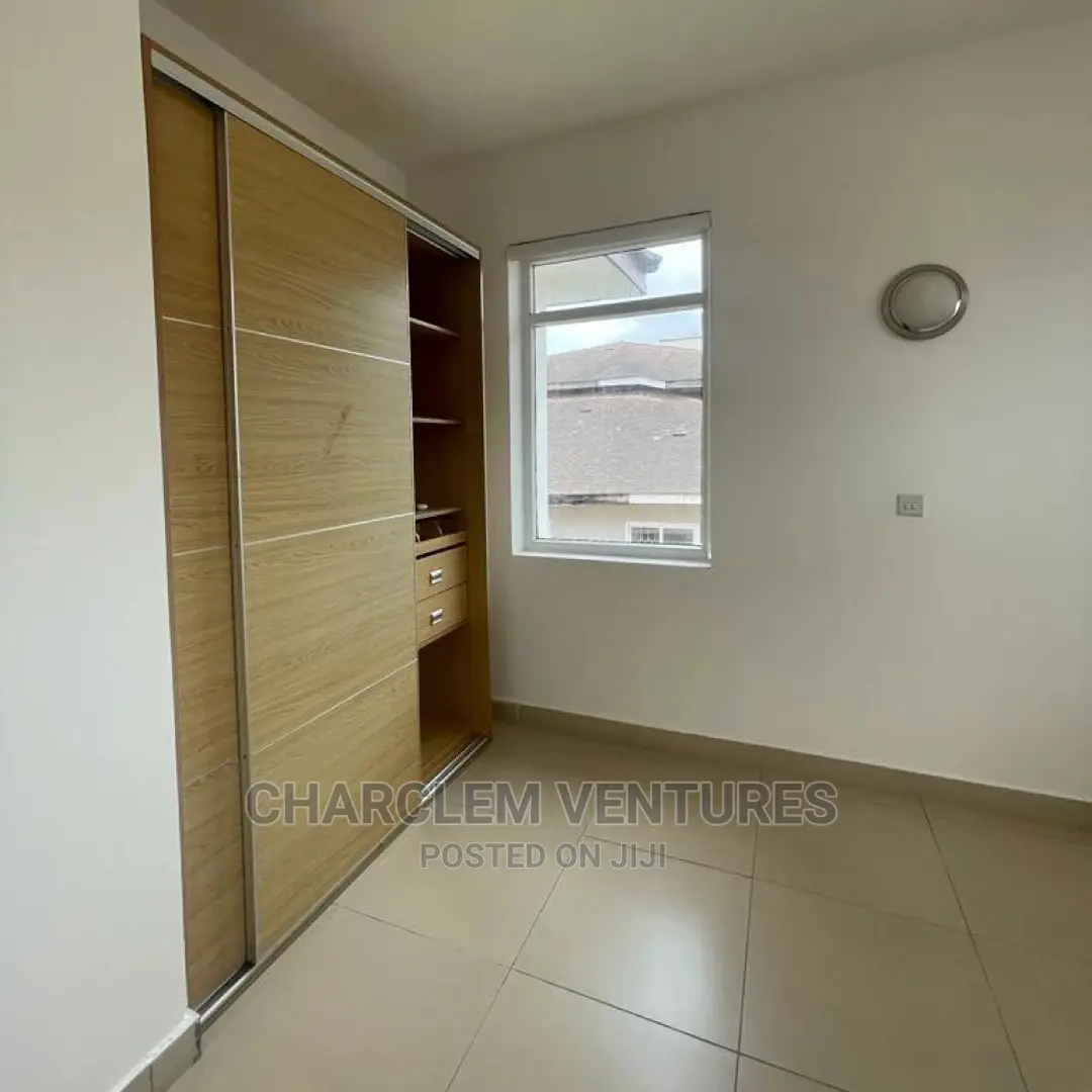 4bdrm House in East Legon for Rent