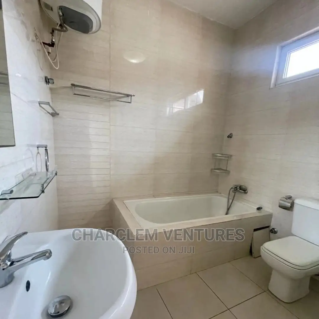 4bdrm House in East Legon for Rent