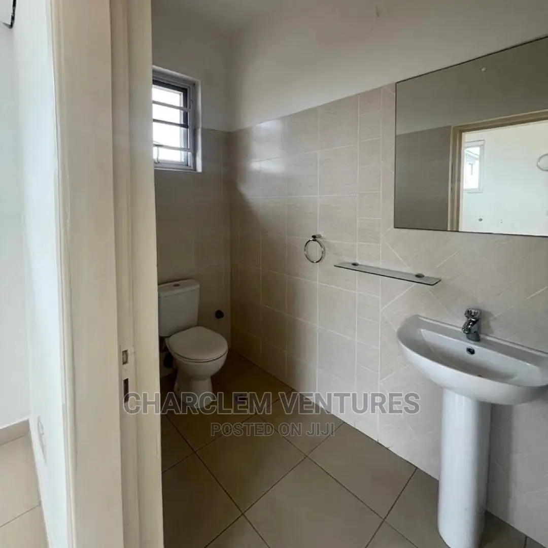 4bdrm House in East Legon for Rent