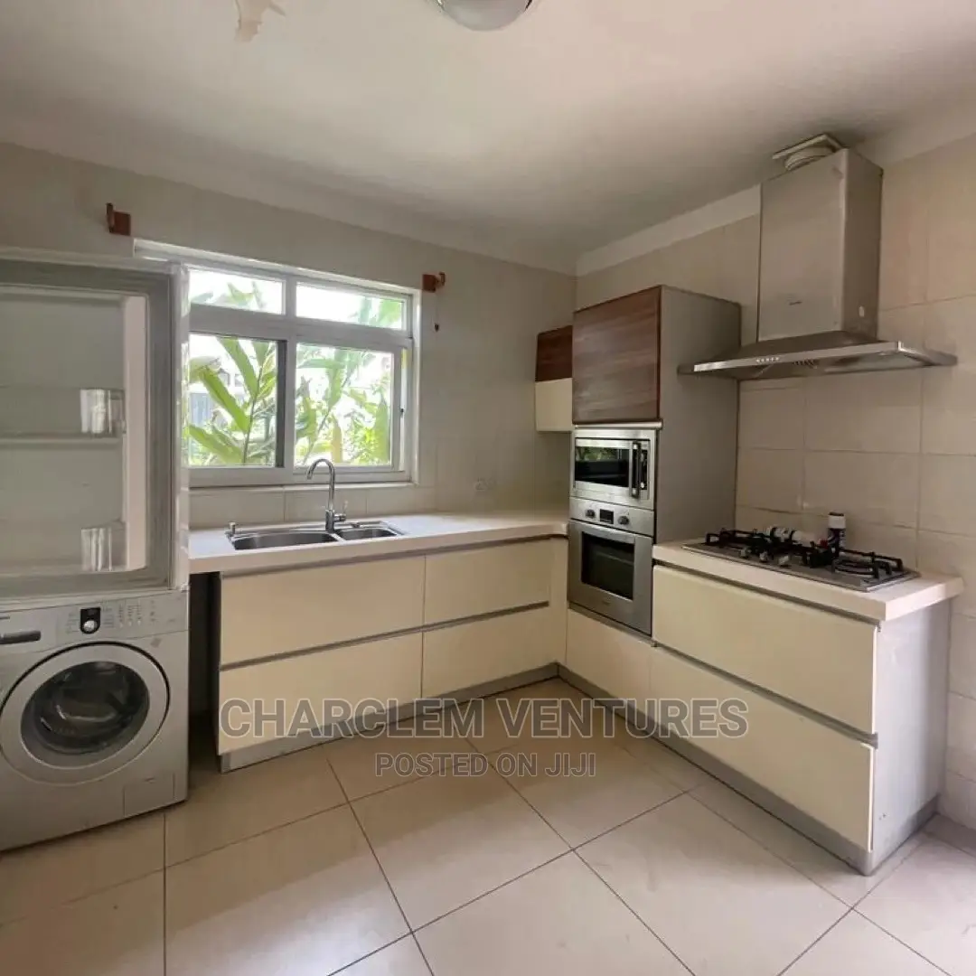 4bdrm House in East Legon for Rent