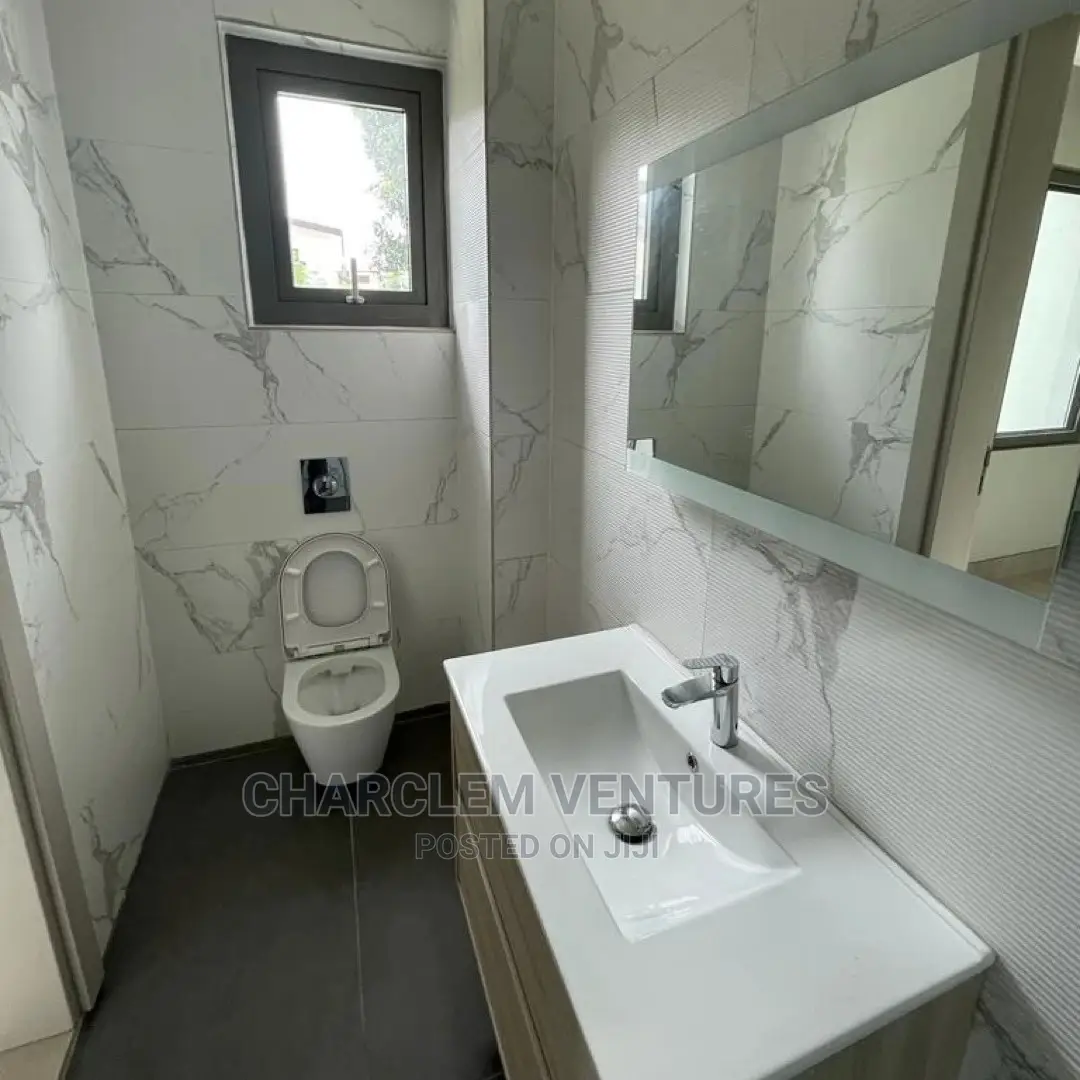 2bdrm Apartment in Labone for Sale