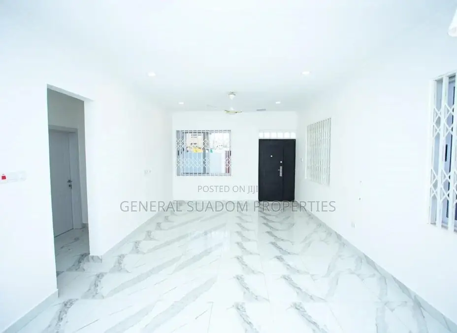 3bdrm House in Suadom Propaties, Baatsona Total for rent
