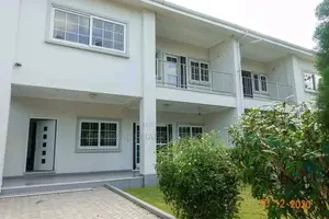 4bdrm Bungalow in Suadom Properties, Labone Junction for Rent